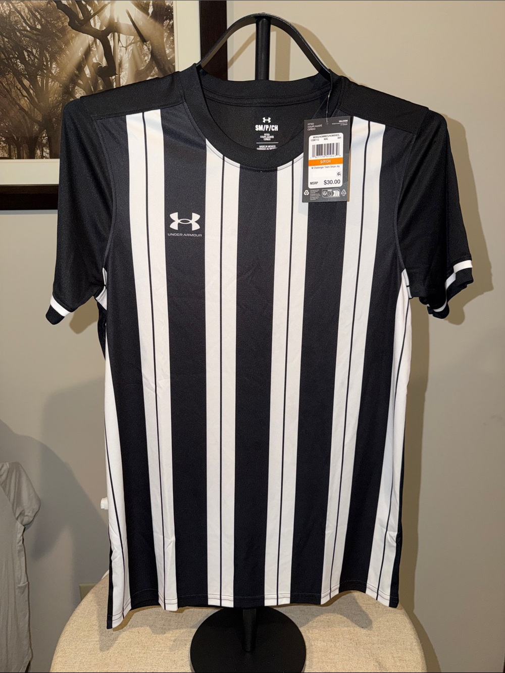 Under Armour Men’s Black & White Striped Athletic Shirt